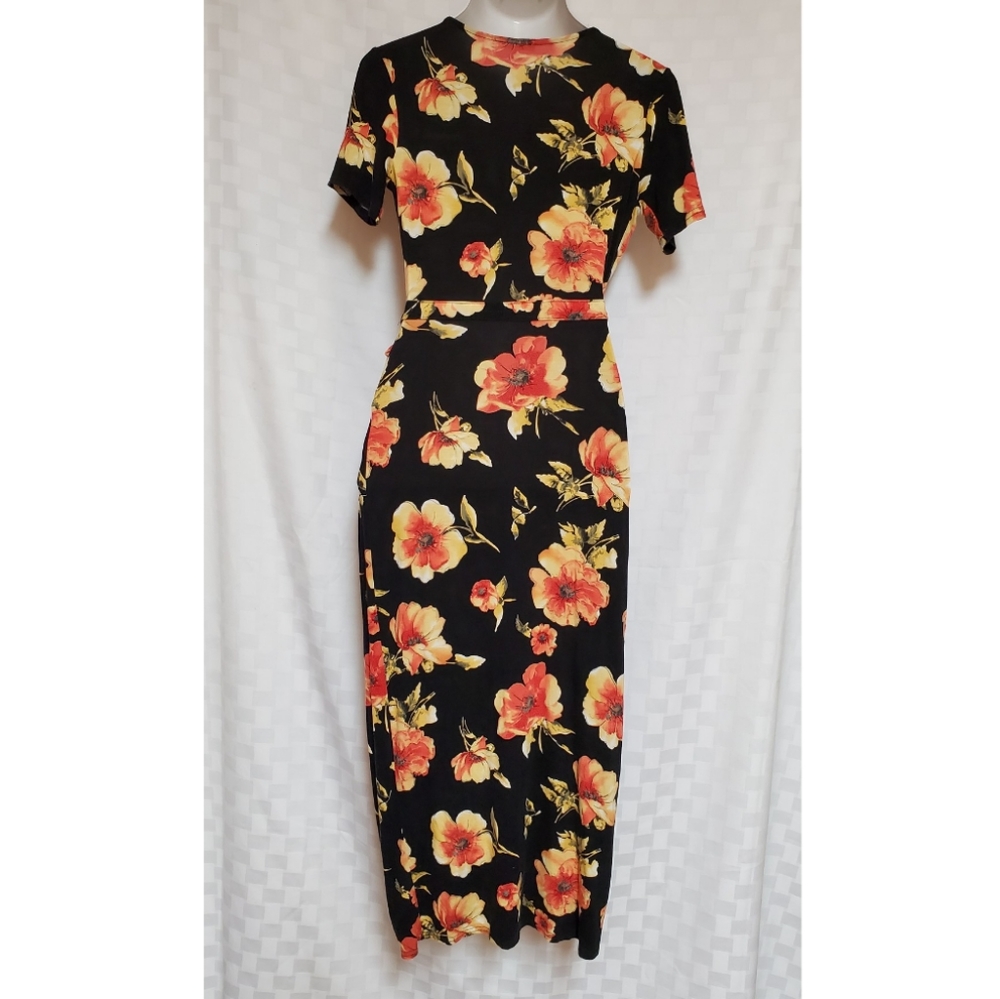 Bleuh Ciel Maxi Floral Wrap Dress. - Picture 2 of 12